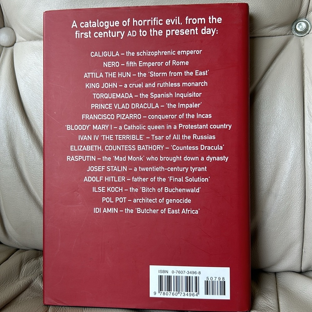 Books - Picture 3 of 13